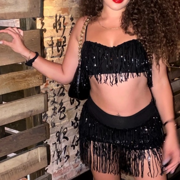 Two piece black shiny set small - Picture 1 of 2
